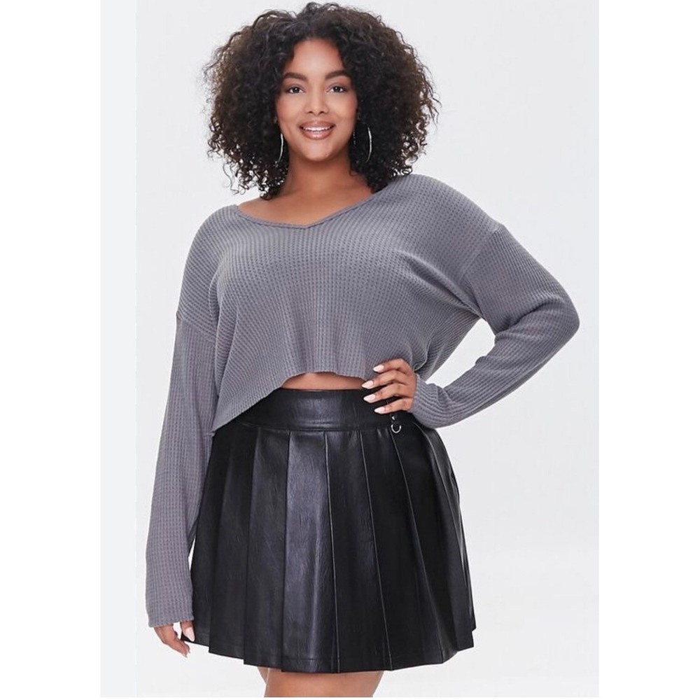 Forever 21+ Black Faux Leather Pleated Mini Skirt Plus Size 2X D-Ring Edgy Goth
